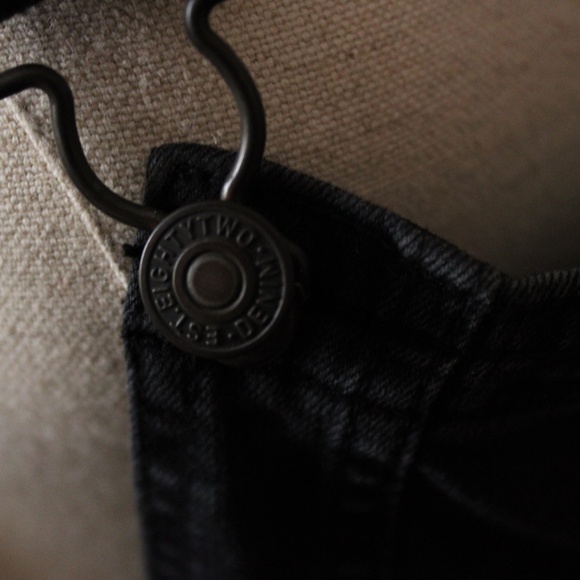 Eighty-Two Brand Black Stretch Denim Button Front Ladies Shortalls - Picture 4 of 6